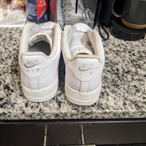 Nike sneakers - Picture 2 of 8